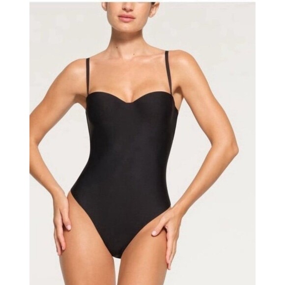 SKIMS Body Molded Underwire Thong Bodysuit | Onyx | Size Large NWT - Picture 5 of 5